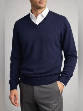 NWT Viyella 100% Merino Wool Navy V-Neck Sweater Mens Medium Luxury Knit